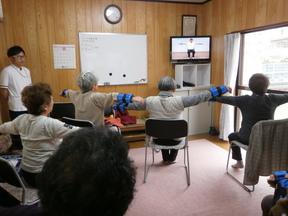 いきいき百歳体操の様子1