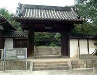 通法寺山門