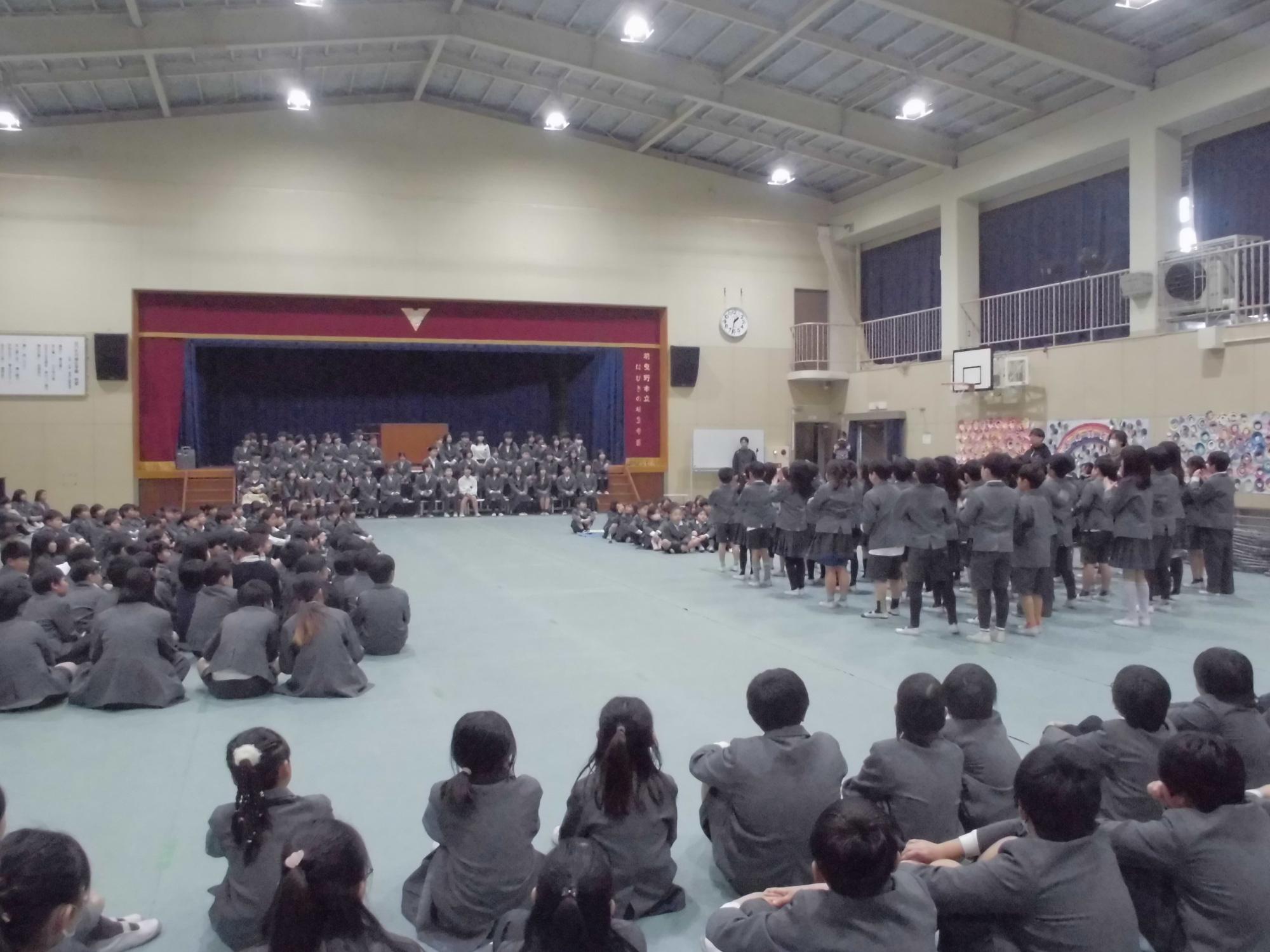 6年生をえがおで送る会ー1