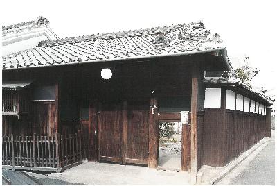 畑田家住宅　長屋門