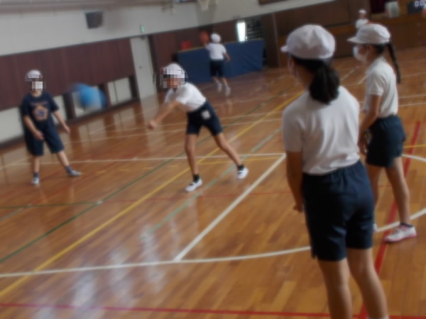ソフトバレーボールクラブのようす