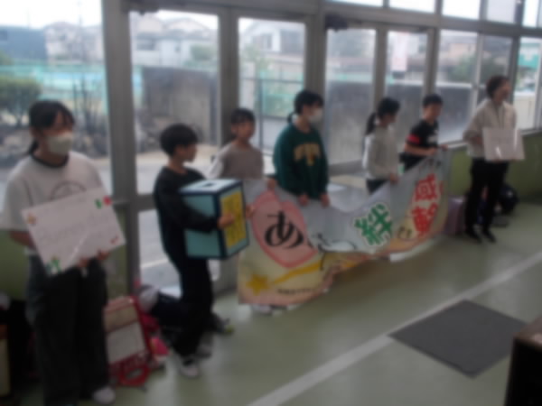28日募金活動のようす
