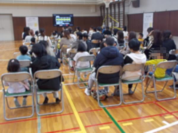 受付のようす