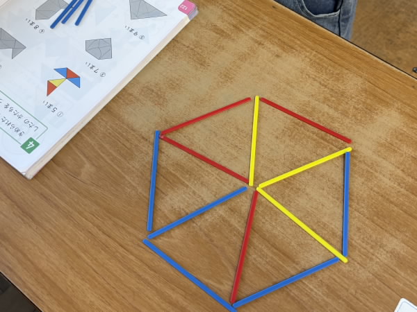 260312_1年かたちあそび3