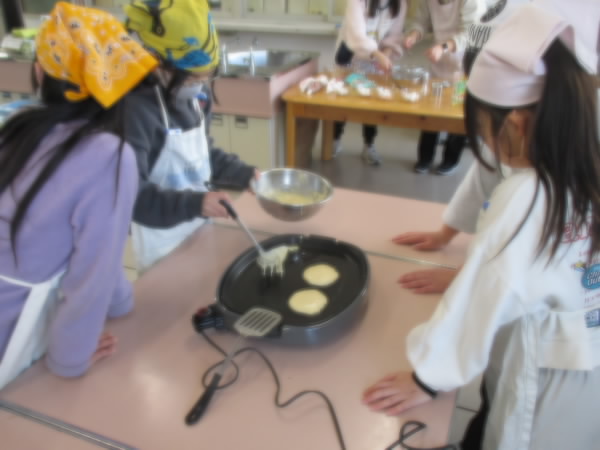 260204_家庭科クラブのようす