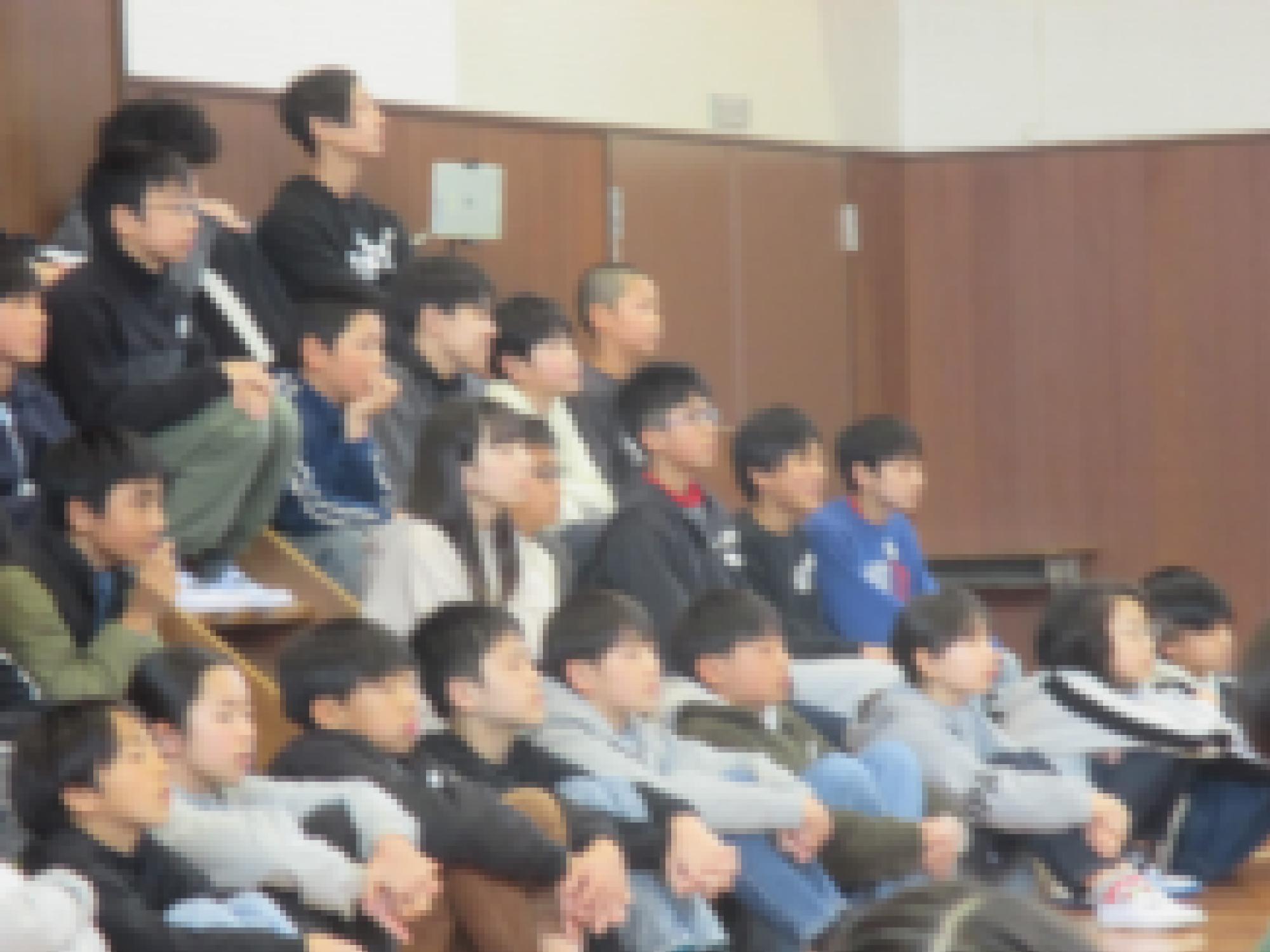 260312_お別れ集会6年生のようす